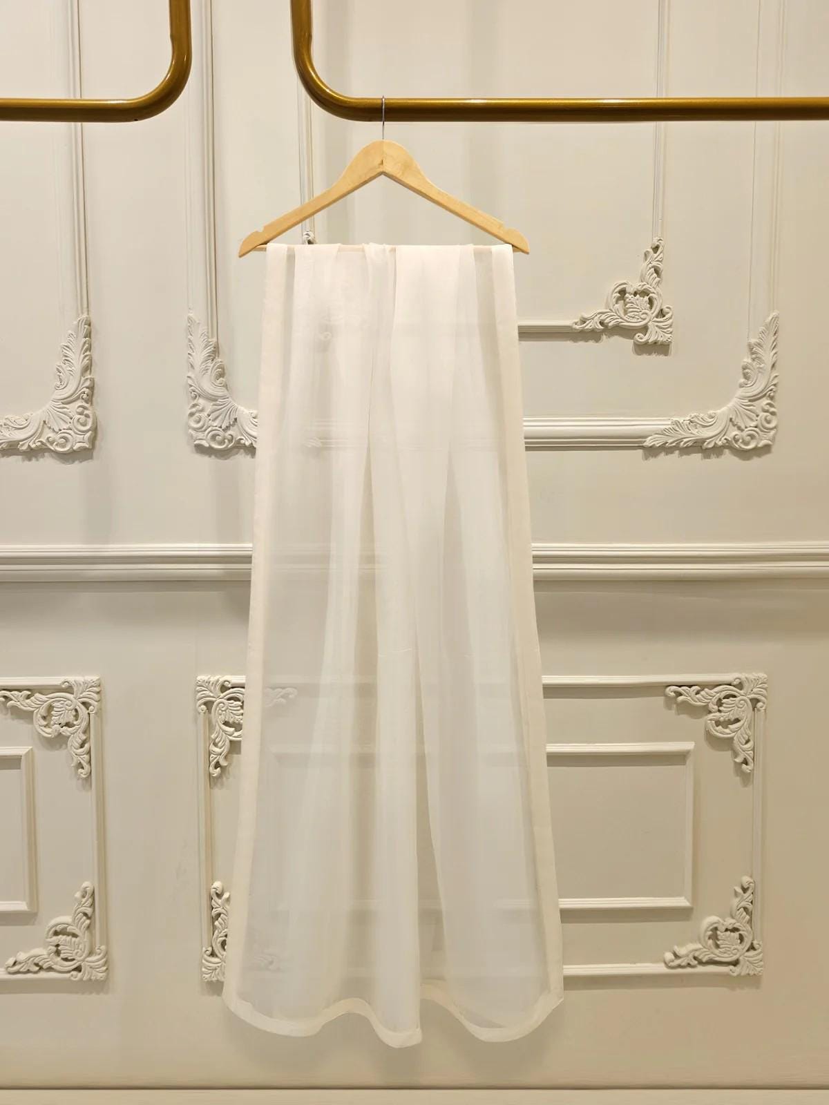 Agha Noor Pure Organza Embroidered Suit - White