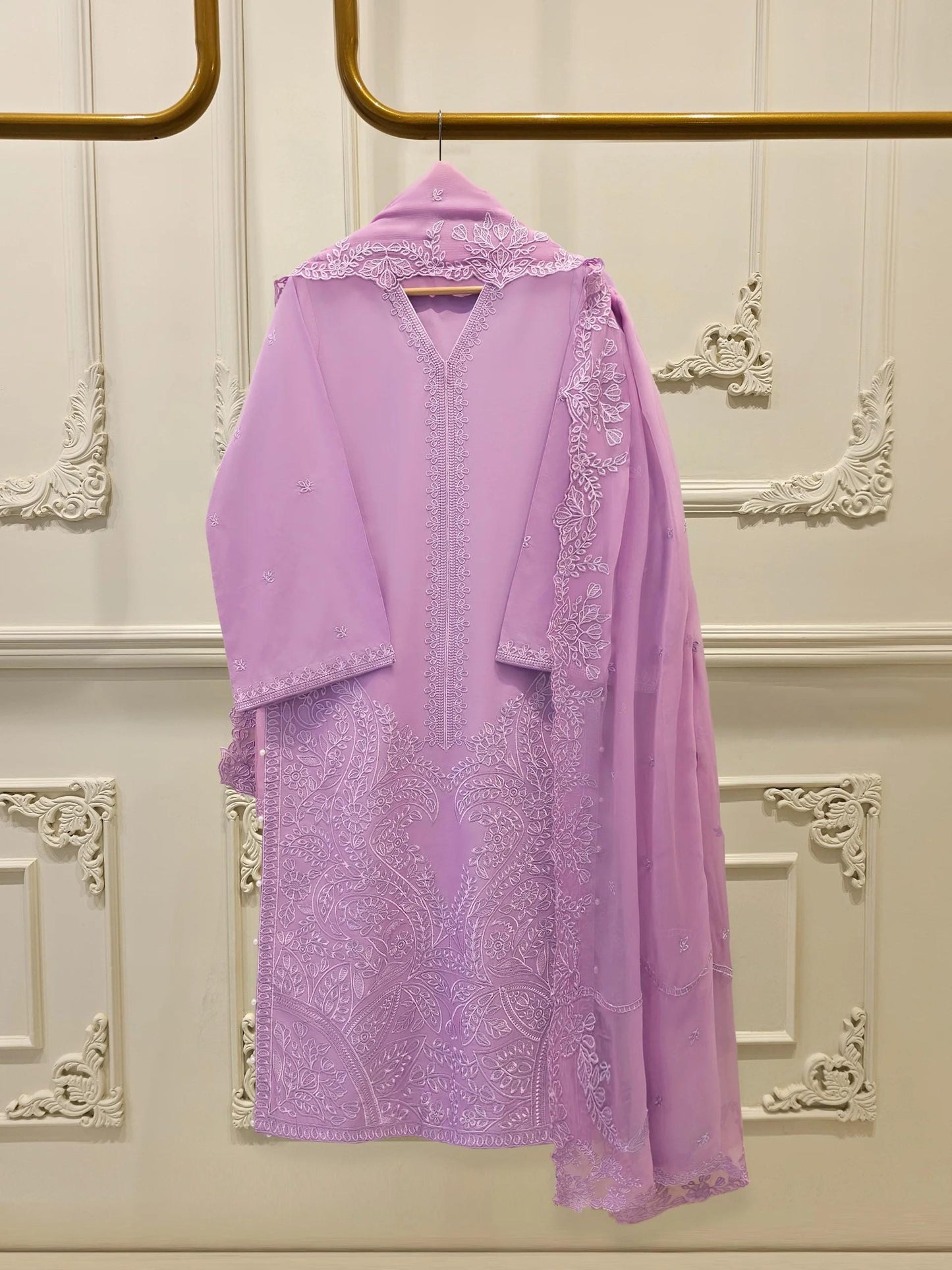 Embroidered Cambric Suit With Chiffon Dupatta - 3 Piece Agha Noor