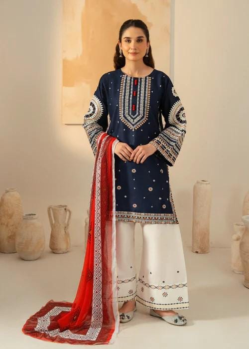 3 piece - Pakistani Designer Cotton Suit - Chiffon Dupatta