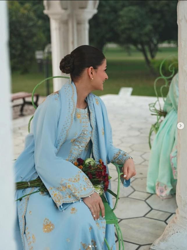 Embroidered Khaddar (Khaadi) Suit - 3 Piece Agha Noor