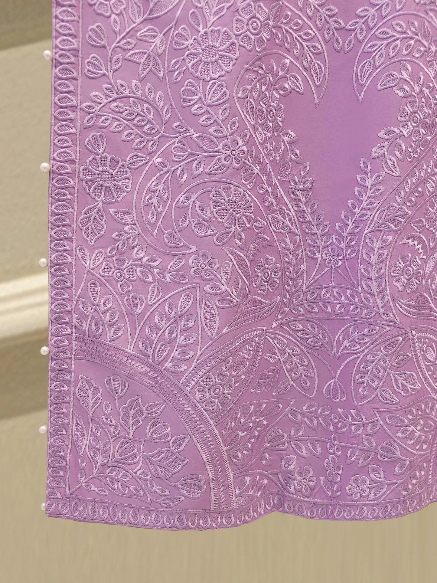 Embroidered Cambric Suit With Chiffon Dupatta - 3 Piece Agha Noor