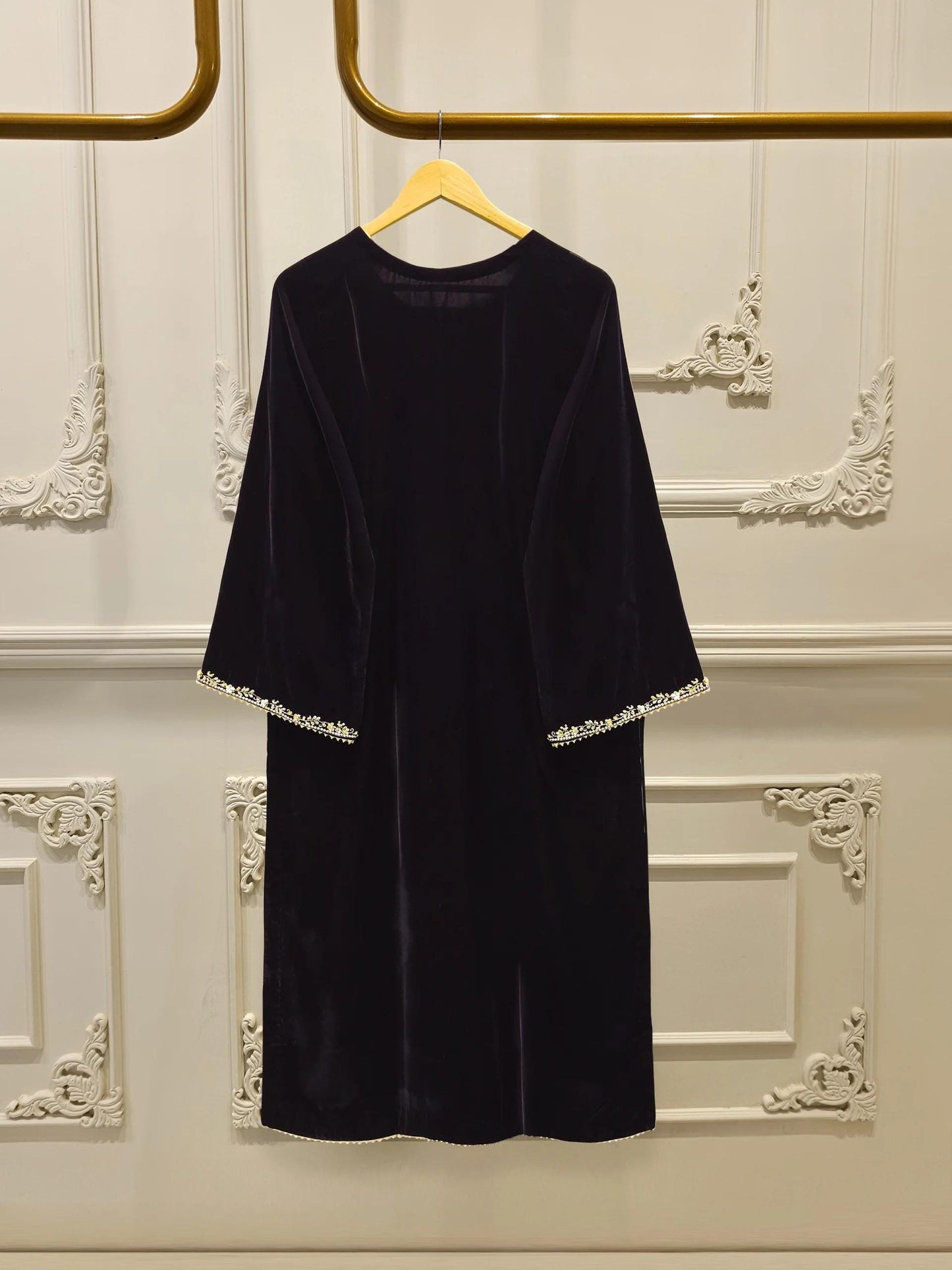 Agha Noor 3 piece - Embroidered Velvet Suit - Dark Purple