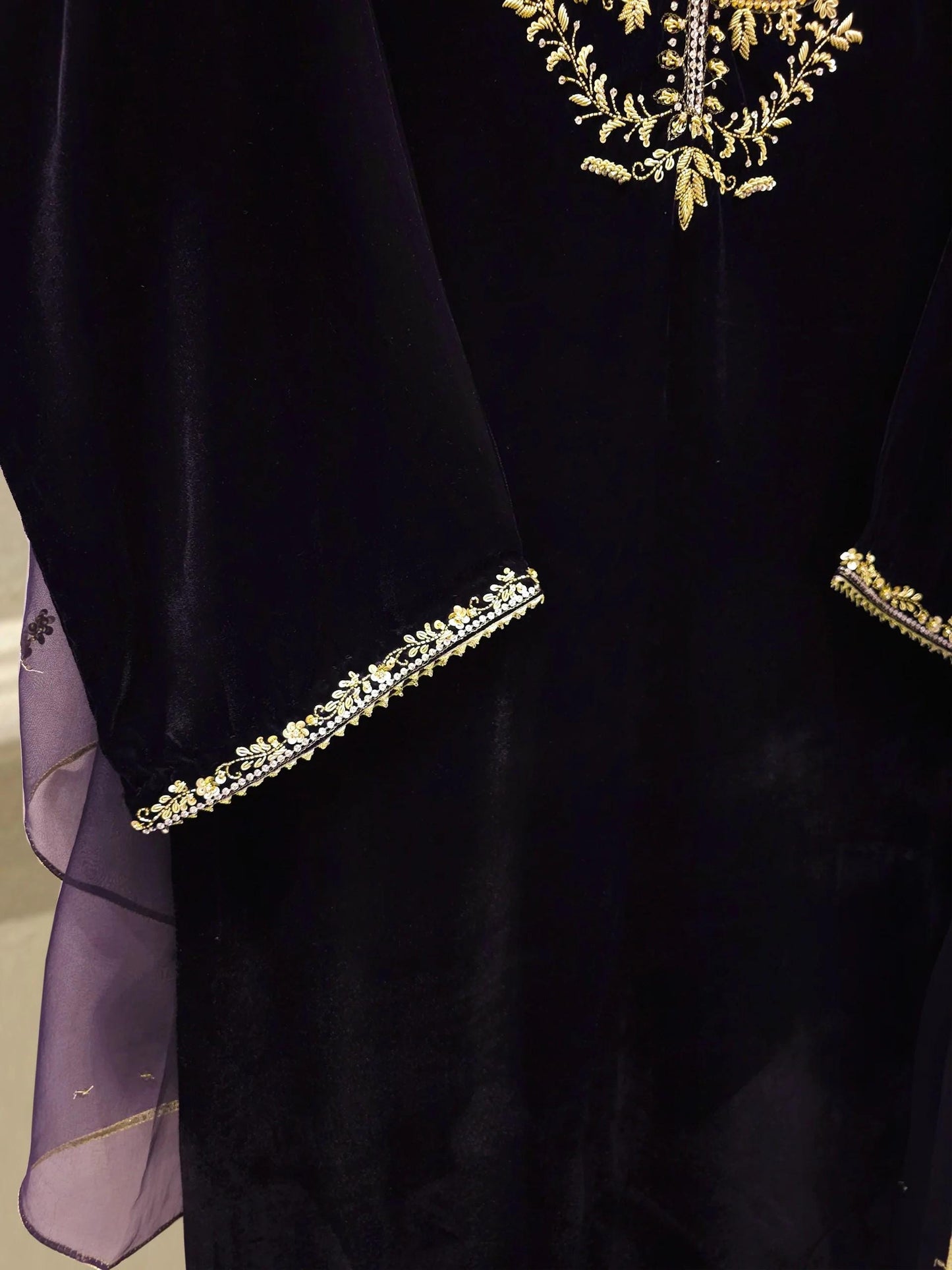 Agha Noor 3 piece - Embroidered Velvet Suit - Dark Purple