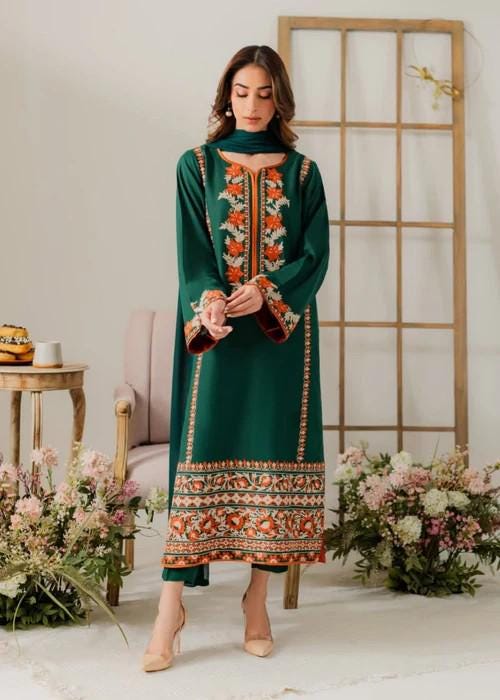 Embroidered Linen Suit - 3 Piece - Chiffon Dupatta
