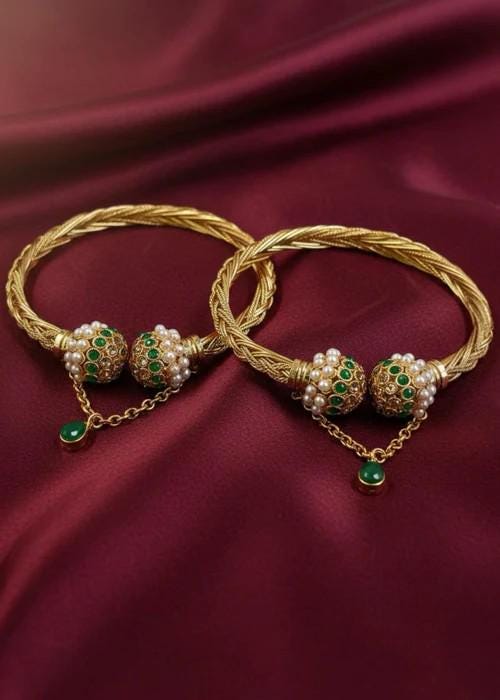 Adjustable Gold Plated Pair of Bracelets in Emerald Green Color (Kada Pair Gutt)
