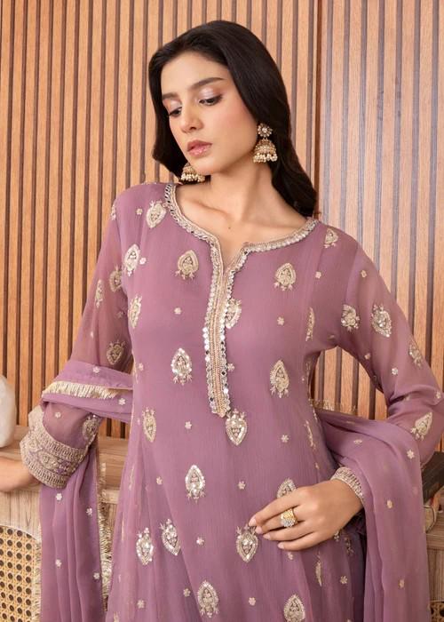 XXL - 3 Piece Embroidered Chiffon Pishwas Suit - Lilac