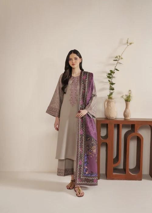3 piece - Pakistani Designer Embroidered Karandi Suit - Silk Dupatta