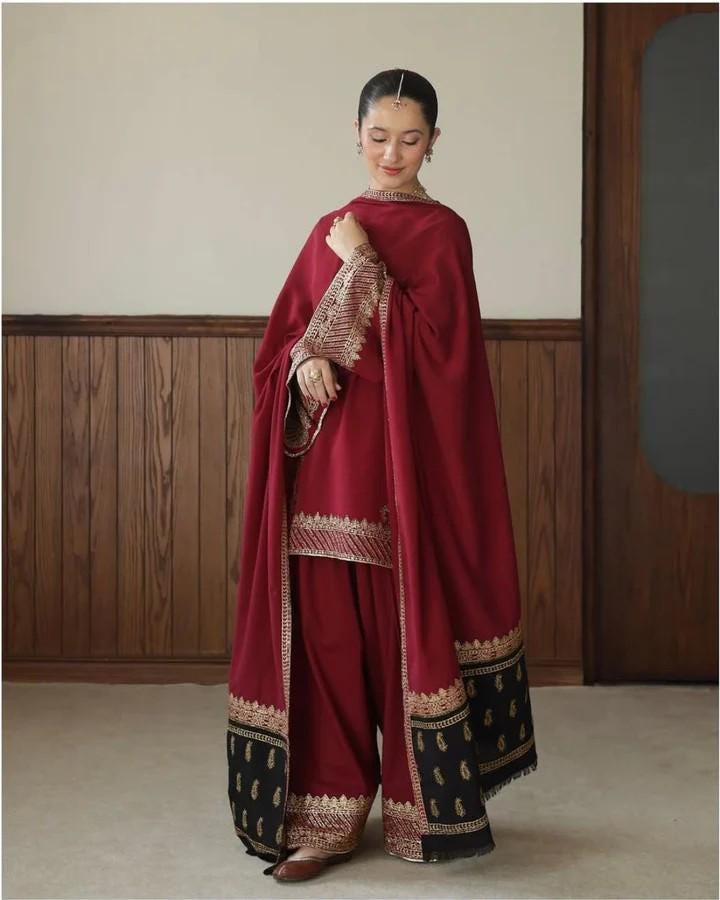 3 Piece Gold Embroidered Cotton-Blend Suit - Red