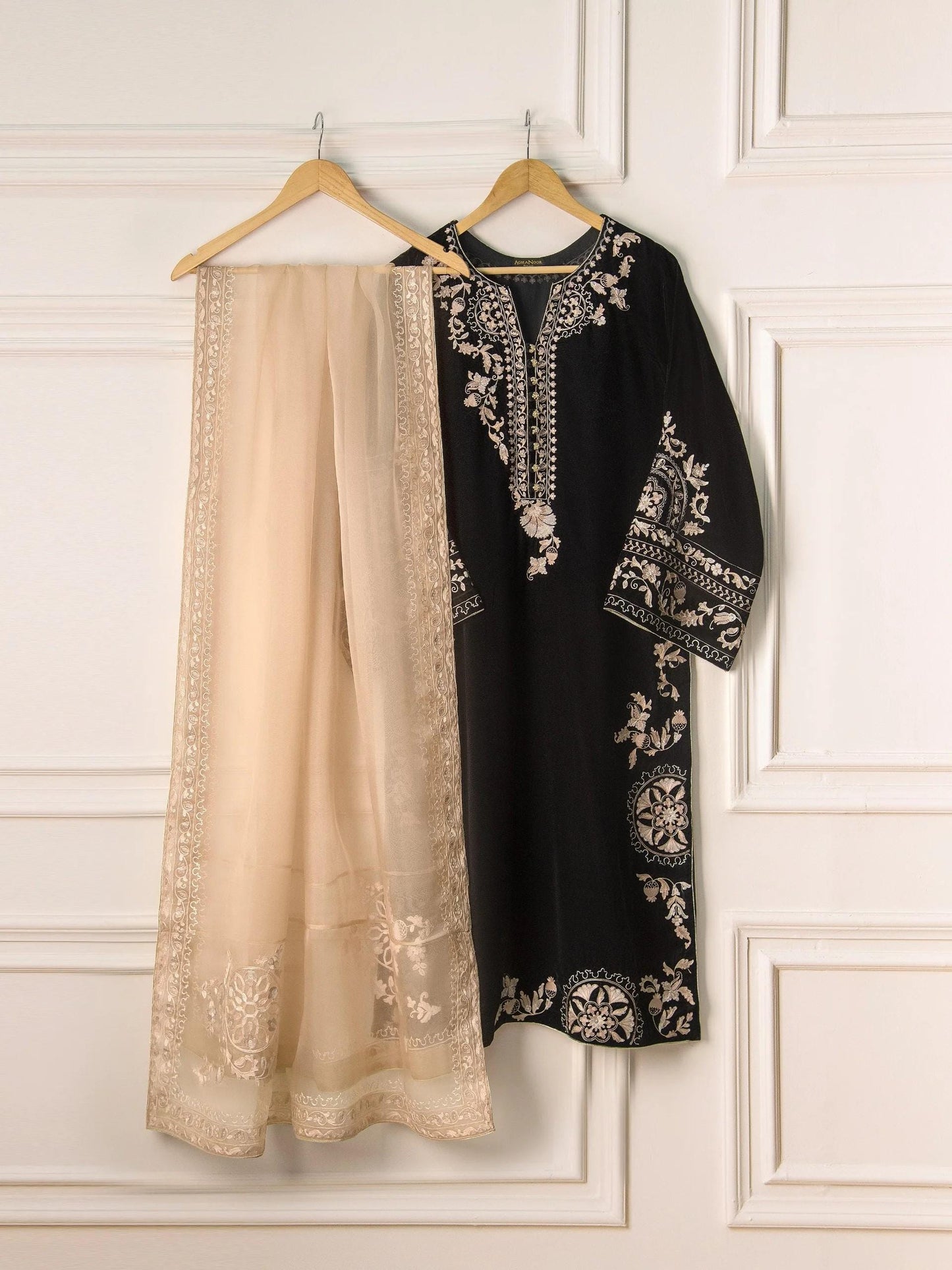 Aghanoor 3 piece - Embroidered Velvet Suit (Size- Large) - Black & Beige - Raw silk pants