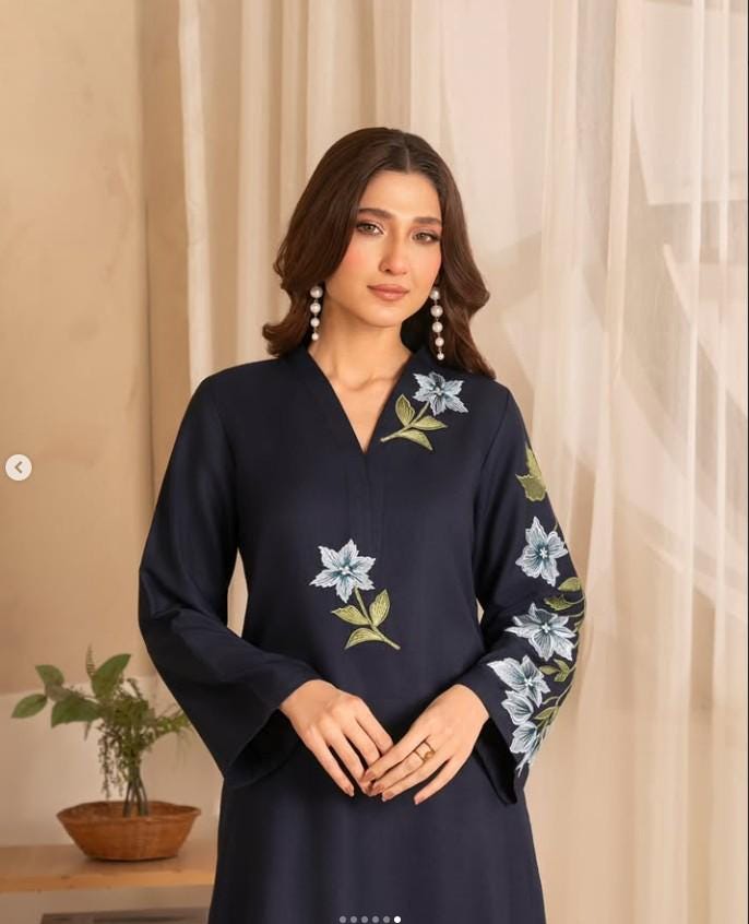 2 Piece Embroidered Linen Suit - Navy Blue