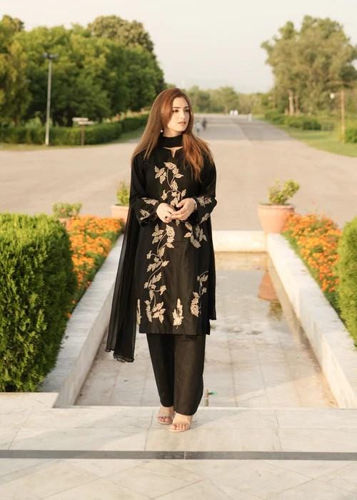 3 piece - Pakistani Designer Embroidered Lawn Suit - Black
