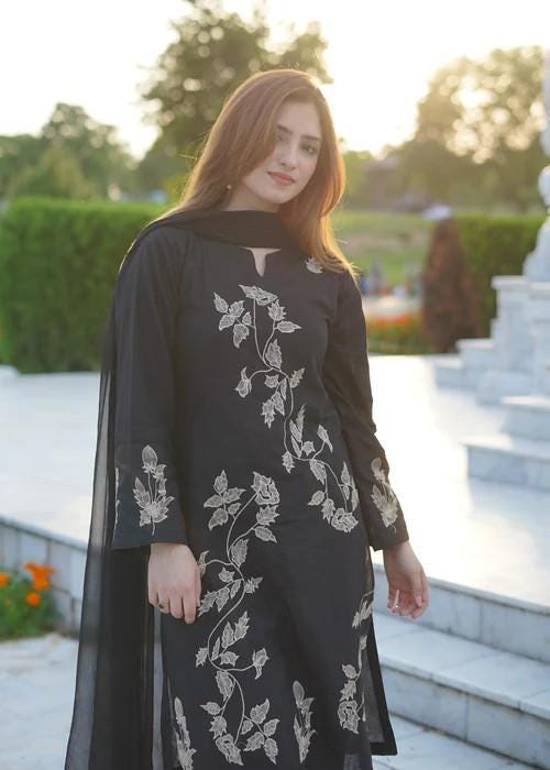 3 piece - Pakistani Designer Embroidered Lawn Suit - Black