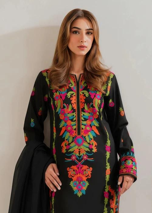 3 piece - Embroidered Linen Suit with Chiffon Dupatta - Black