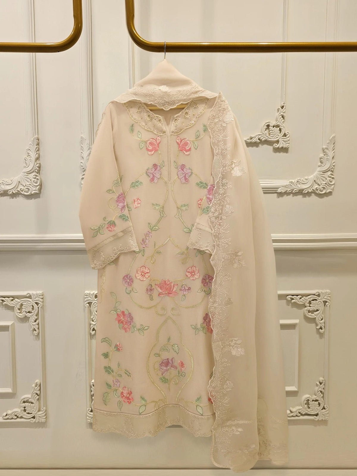 Agha Noor 3 Piece - Pure Embroidered Cotton Net Suit - Raw Silk Pants; Organza Dupatta