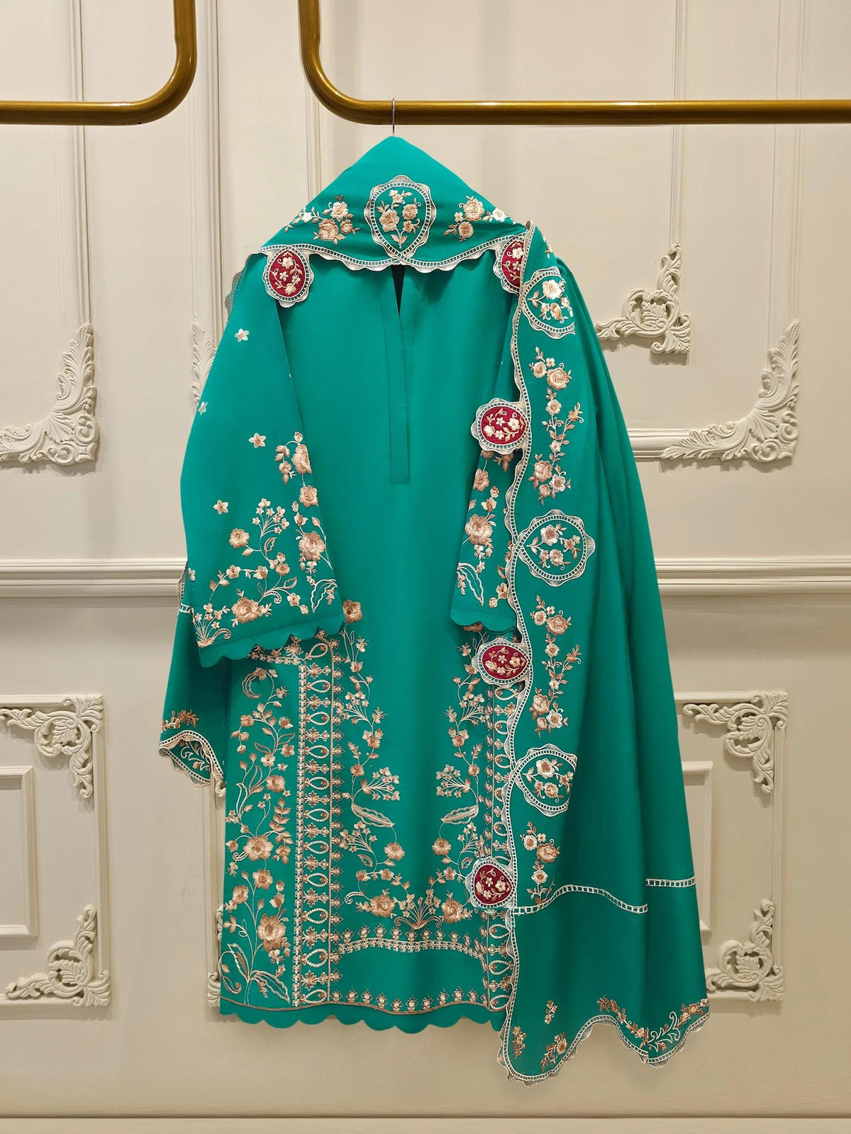 Agha Noor 3 Piece - Embroidered Cambric Suit - Kora Cotton Dupatta