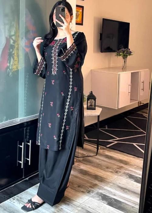 2 Piece Embroidered Cotton Kurta Shalwar Suit - Black