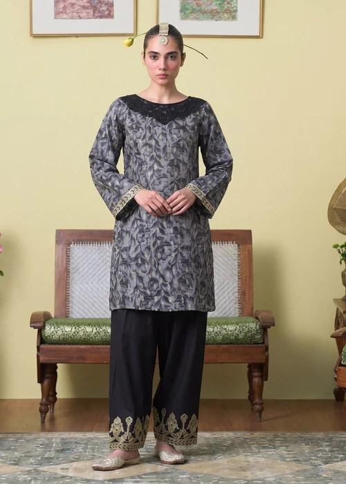2 piece - Embroidered Lawn Kurta Shalwar Suit - Black
