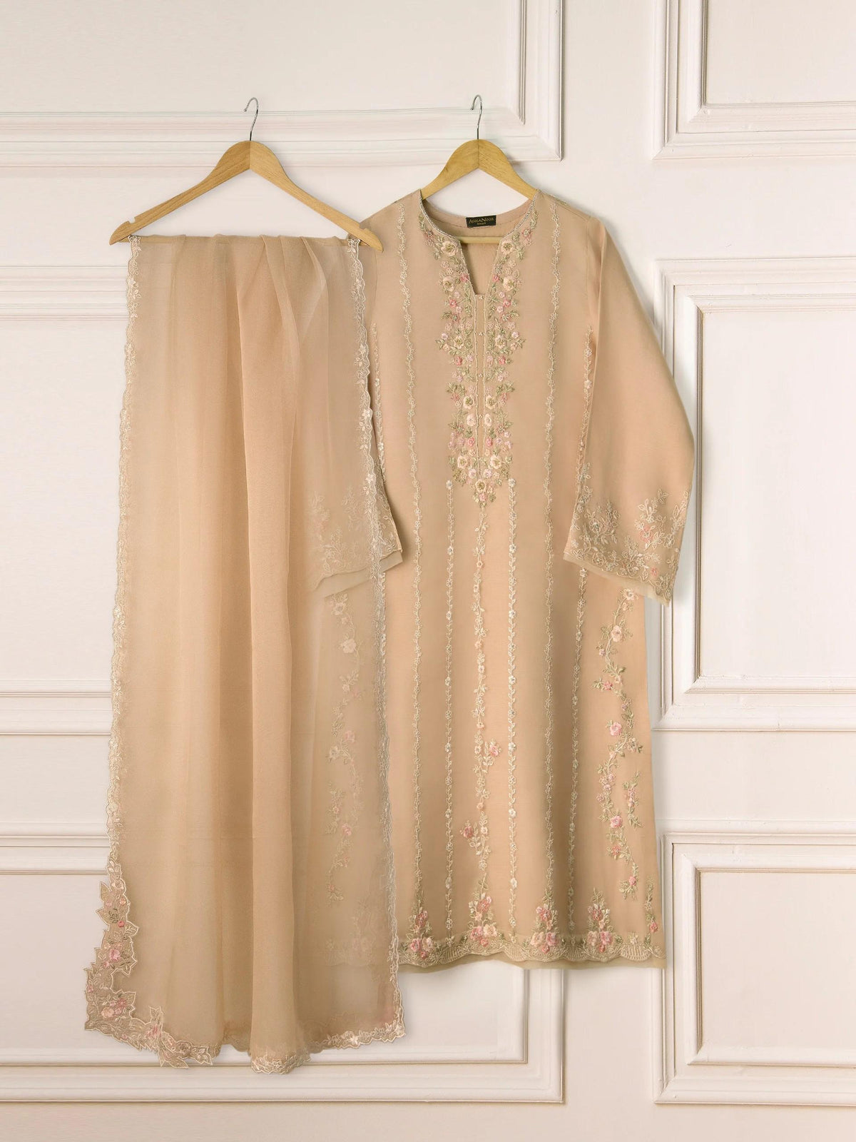 Agha noor 3 Piece Embroidered Organza Suit -Size  (Large) - Beige