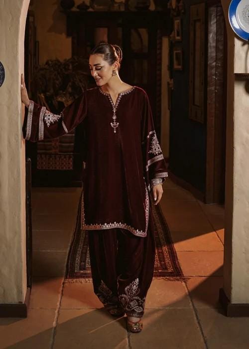 Embroidered Velvet Kurta Set - Maroon & Gold