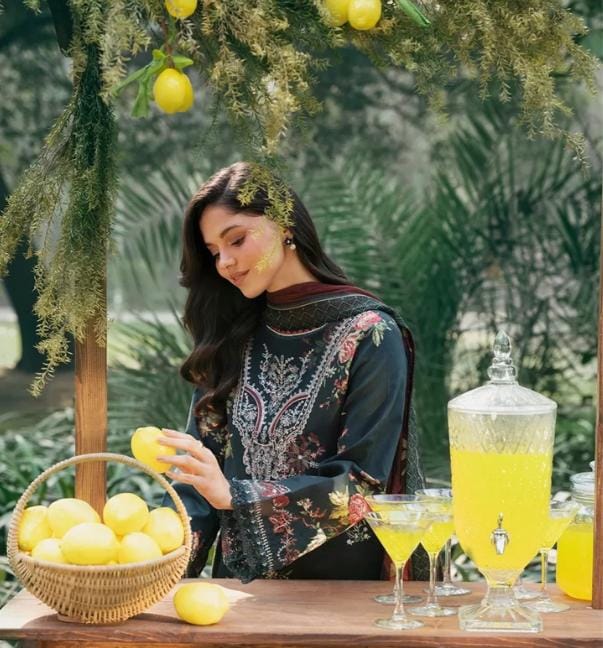 Embroidered Lawn Shalwar Suit – 3 Piece - Chiffon Dupatta