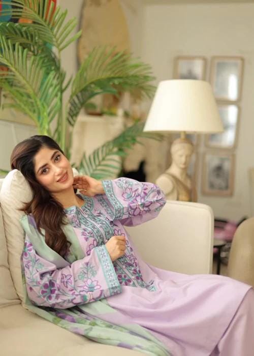 Embroidered Farshi Shalwar Lawn Suit - 3 Piece - Silk Dupatta