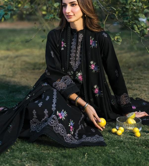 Embroidered Lawn Suit - 3 Piece - Chiffon Dupatta